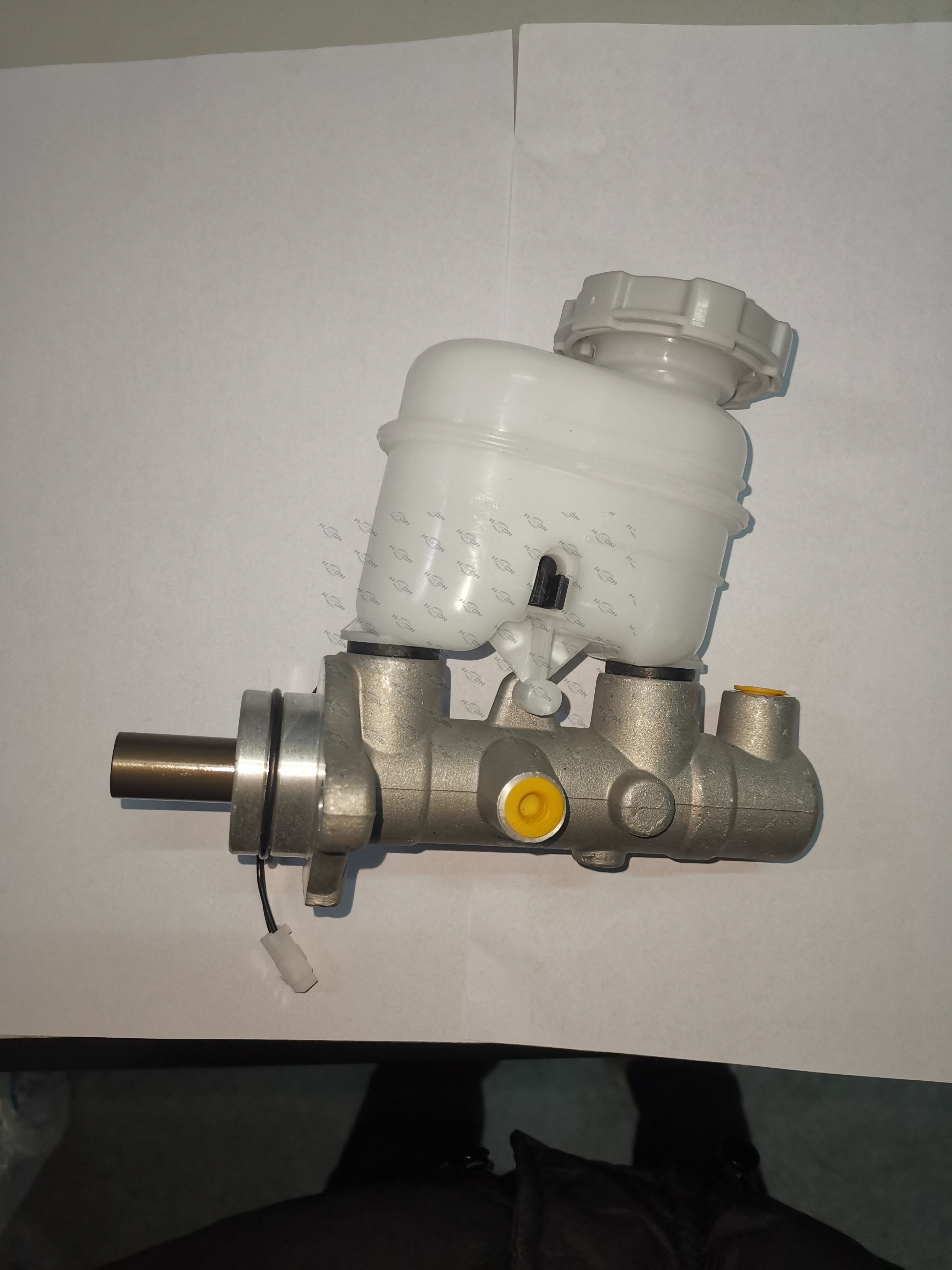 B-39+QX157;KIA: 58510FD100;KIA: 58510-FD100;Brake Master Cylinder