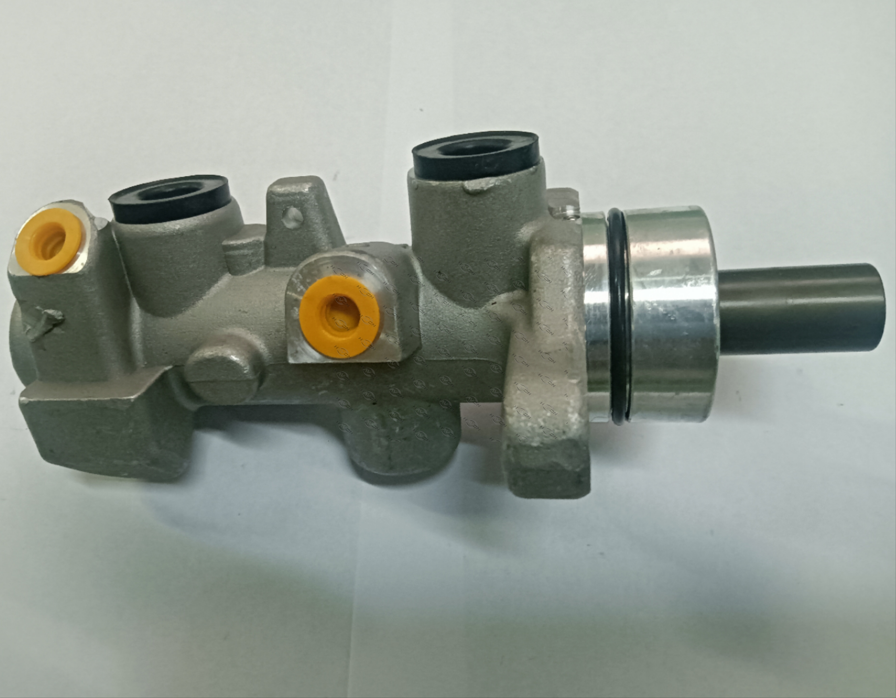 MR370640;Brake Master Cylinder