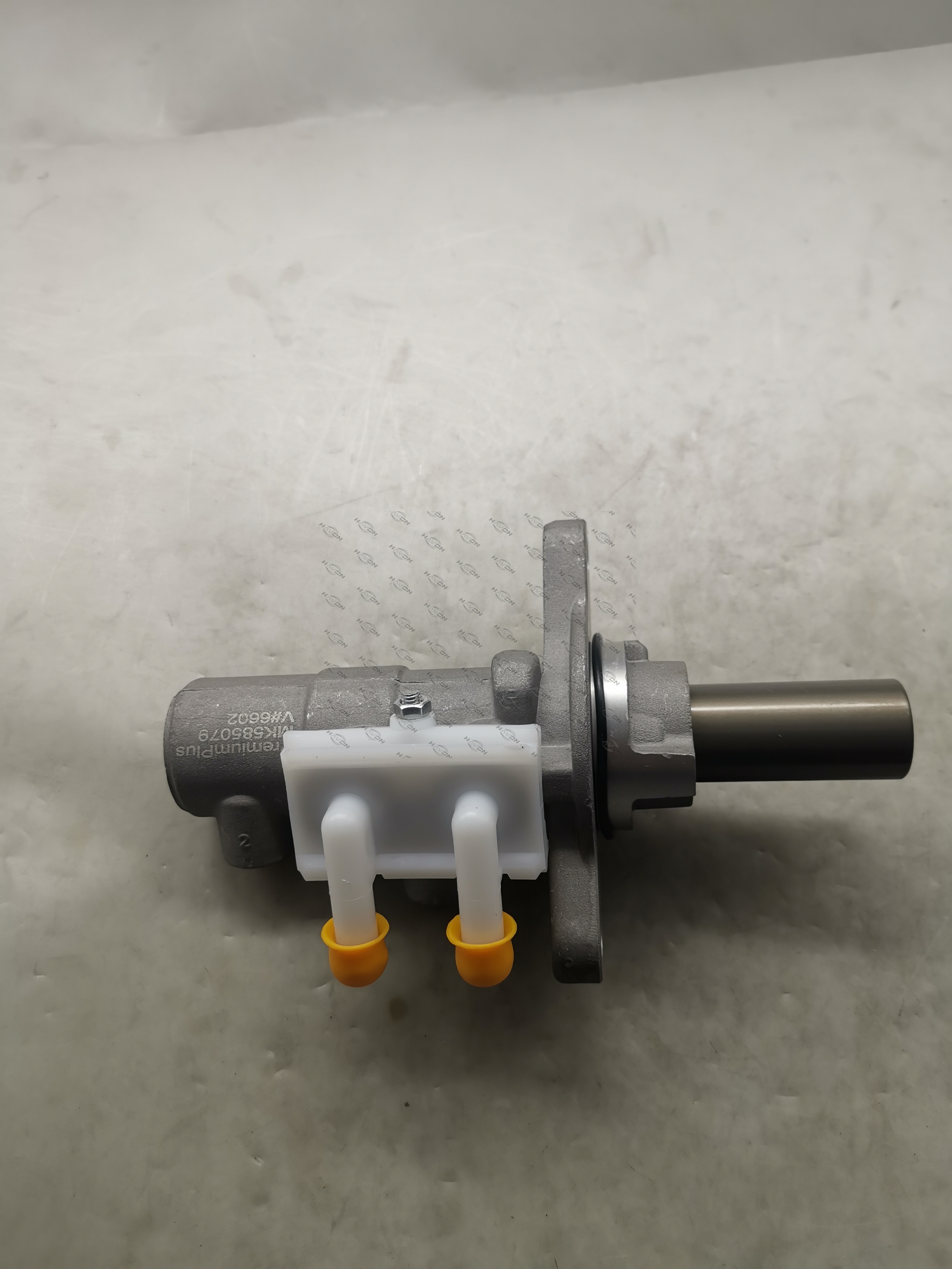 MK585083;Brake Master Cylinder